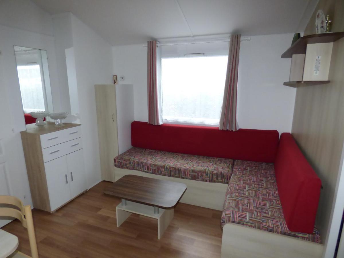 Mobil Home Dans Camping 5 Etoiles Бретиньоль-сюр-Мер Экстерьер фото